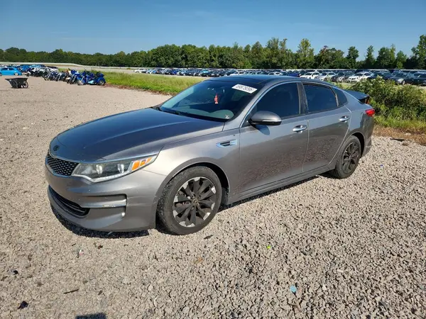 5XXGU4L31GG013655 Kia Optima 2016 — uszkodzenie Tył, zdjęcie przed naprawą