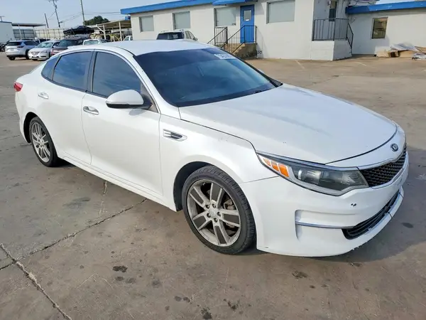 5XXGT4L32GG072247 — 2016 Kia Optima, photo 4 from Copart 08.10.2026, Rear end