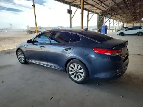 5XXGU4L31JG271133 — 2018 Kia Optima, photo 2 from Copart 21.09.2026, Minor dents and scratches