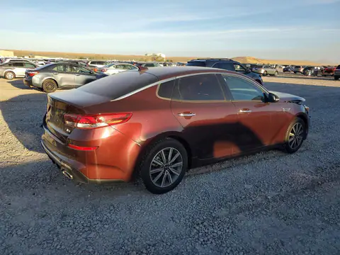 5XXGU4L12KG334076 — 2019 Kia Optima, photo 3 from Copart 16.10.2026, Front end