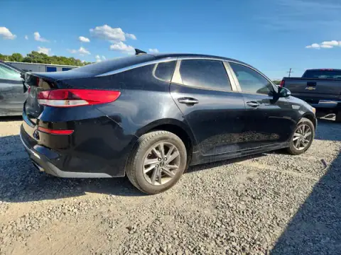 5XXGT4L37KG322865 — 2019 Kia Optima, photo 3 from Copart, Side