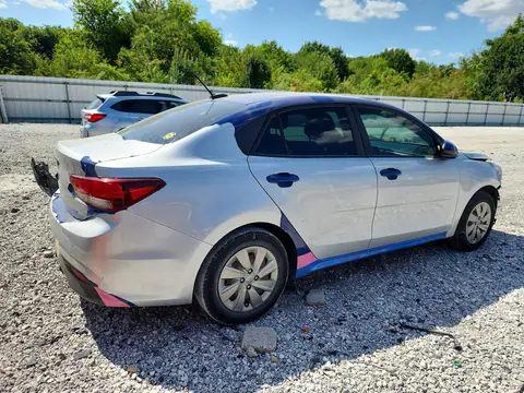 3KPA24AD4LE329433 — 2020 Kia Rio, zdjęcie 3 z Copart 14.10.2026, Przód