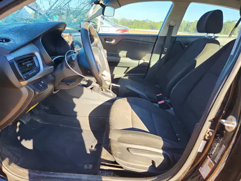 3KPA24AD2LE357246 — 2020 Kia Rio, foto 7 de Copart, Techo