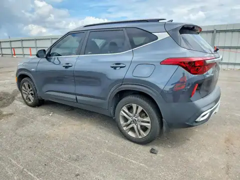 KNDEUCAAXM7229477 — 2021 Kia Seltos, photo 2 from Copart, Rear end