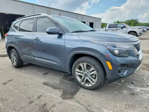 KNDEUCAAXM7229477 — 2021 Kia Seltos, photo 4 from Copart, Rear end