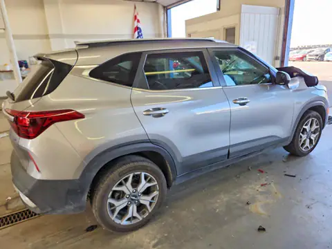 KNDERCAA2M7111666 — 2021 Kia Seltos, photo 3 from Copart 16.10.2026, Front end