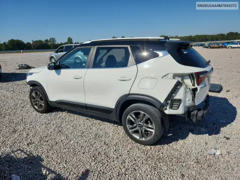 KNDEU2AA4M7043072 — 2021 Kia Seltos, photo 2 from Copart, Side