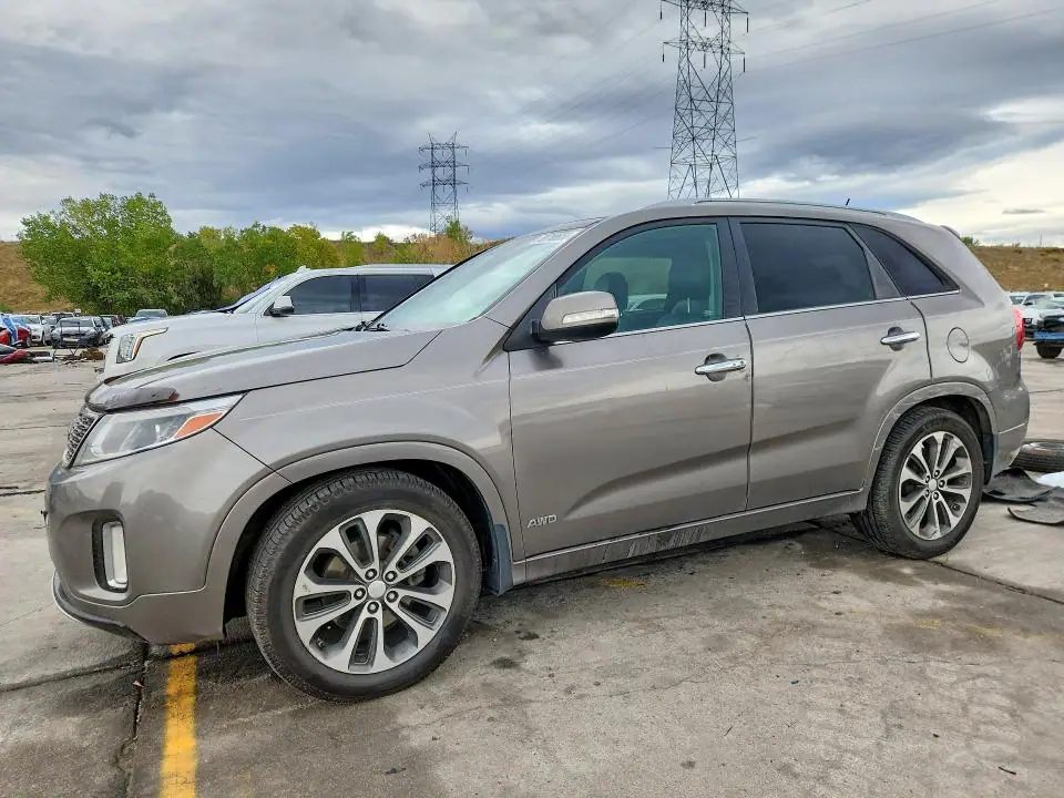 5XYKWDA7XEG431375 Kia Sorento 2014 — Side damage, before-repair photo
