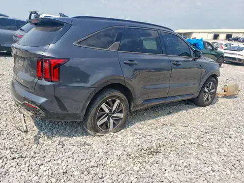5XYRL4LC0MG001175 — 2021 Kia Sorento, foto 3 de Copart 24.09.2026, Daños en todo el vehículo