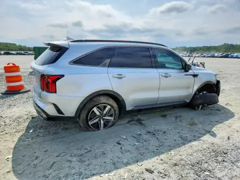 5XYRL4LC6MG008244 — 2021 Kia Sorento, photo 3 from Copart, Front end