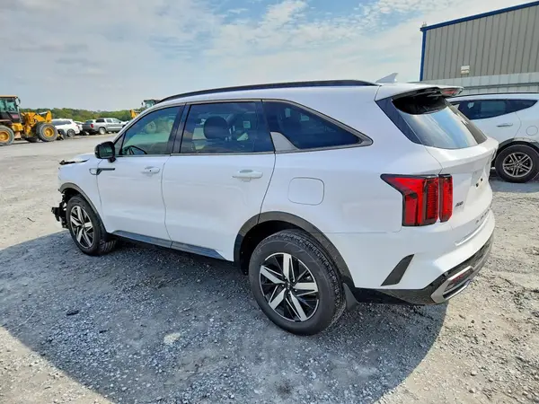5XYRHDLF8MG023971 — 2021 Kia Sorento, фото 2 с аукциона Copart, Передняя часть