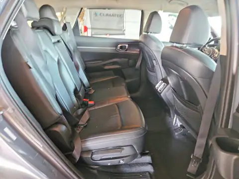 5XYRL4JC2RG287461 — 2024 Kia Sorento, foto 11 de Copart 28.10.2026, Parte delantera