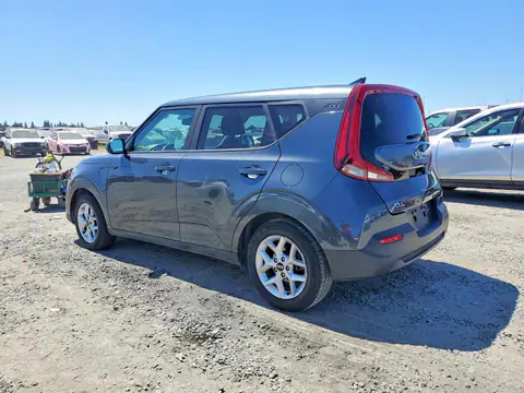 KNDJ23AU4M7772385 — 2021 Kia Soul, photo 2 from Copart 29.09.2026, Vandalism
