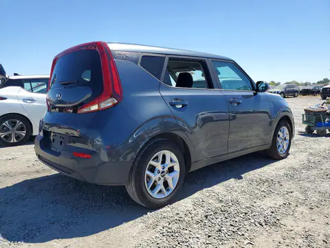 KNDJ23AU4M7772385 — 2021 Kia Soul, photo 3 from Copart 29.09.2026, Vandalism
