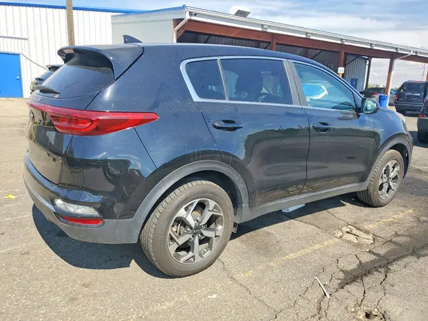 KNDPMCACXM7900866 — 2021 Kia Sportage, фото 3 с аукциона Copart, Мелкие вмятины и царапины