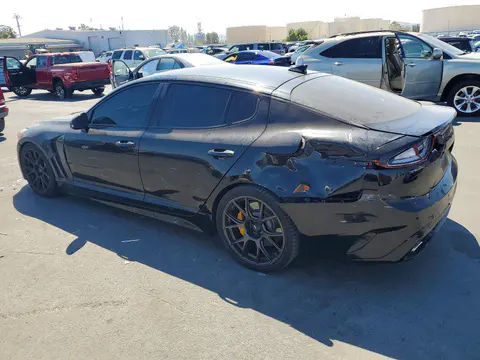 2018 KIA Stinger VIN KNAE35LC8J6022162 фото 2
