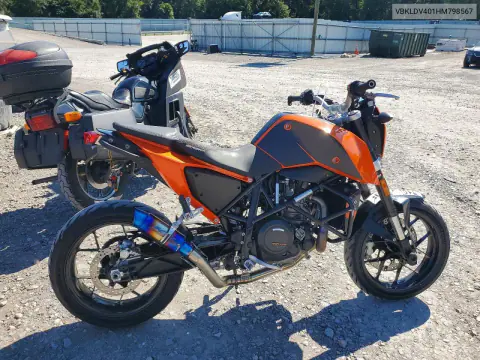 VBKLDV401HM798567 — 2017 KTM 690 Supermoto, Мелкие вмятины и царапины, фото до ремонта