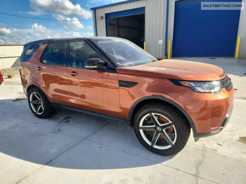 SALRTBBV7HA013944 — 2017 Land Rover Discovery, zdjęcie 4 z Copart 30.10.2026, Zalanie