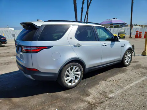 SALRR2RV9JA076876 — 2018 Land Rover Discovery, zdjęcie 3 z Copart 23.10.2026, Przód