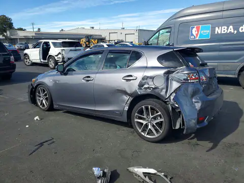 JTHKD5BH1F2234110 — 2015 Lexus CT, photo 2 from Copart 30.09.2026, Front end