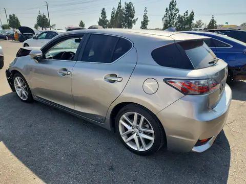 JTHKD5BH8H2286739 — 2017 Lexus CT, photo 2 from Copart 29.09.2026, Front end