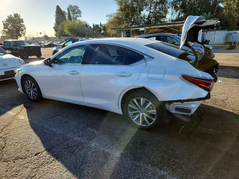 58ACA1C13MU008973 — 2021 Lexus ES 300H, foto 2 de Copart 23.10.2026, Parte trasera