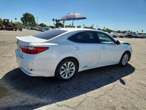 JTHBW1GG8E2075300 — 2014 Lexus ES, photo 3 from Copart 13.10.2026, Front end