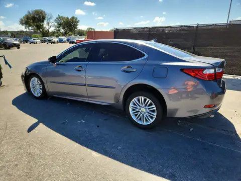 JTHBK1GG5E2129695 — 2014 Lexus ES, zdjęcie 2 z Copart 27.10.2026, Uszkodzenia podwozia