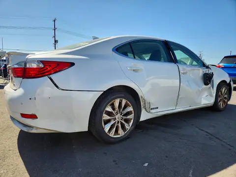 JTHBW1GG2F2093910 — 2015 Lexus ES, photo 3 from Copart 19.10.2026, Side