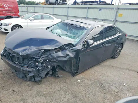 58ABK1GG3GU022139 — 2016 Lexus ES, Передняя часть (Front End), фото до ремонта