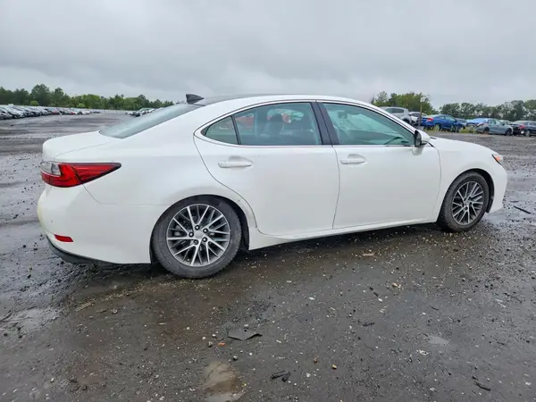 58ABK1GG2GU028451 — 2016 Lexus ES, фото 3 с аукциона Copart 14.10.2026, Повреждения снизу