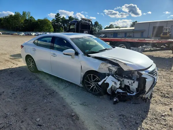 58ABK1GGXGU019626 — 2016 Lexus ES, zdjęcie 4 z Copart 08.10.2026, Przód