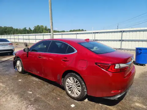 58ABK1GG8HU067434 — 2017 Lexus ES, zdjęcie 2 z Copart, Przód