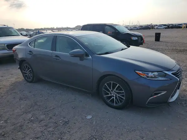 58ABK1GG7JU101014 — 2018 Lexus ES, photo 4 from Copart, Rear end
