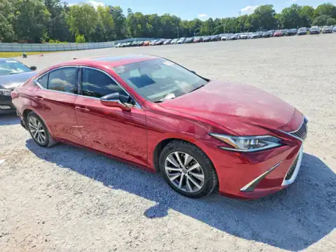 58ABZ1B1XKU030584 — 2019 Lexus ES, photo 4 from Copart 21.10.2026, Rear end