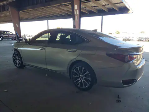 2019 Lexus ES VIN JTHB21B12K2023574 фото 2