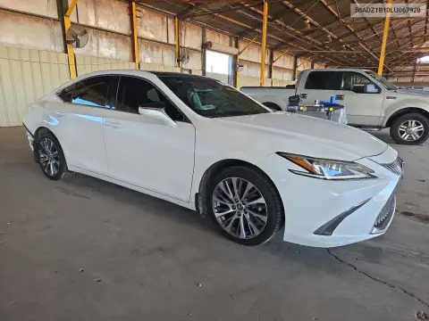 58ADZ1B10LU067928 — 2020 Lexus ES, фото 4 с аукциона Copart, Задняя часть