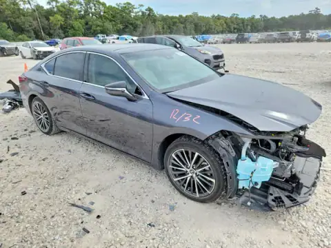 58ADZ1B11PU148135 — 2023 Lexus ES, zdjęcie 4 z Copart, Przód