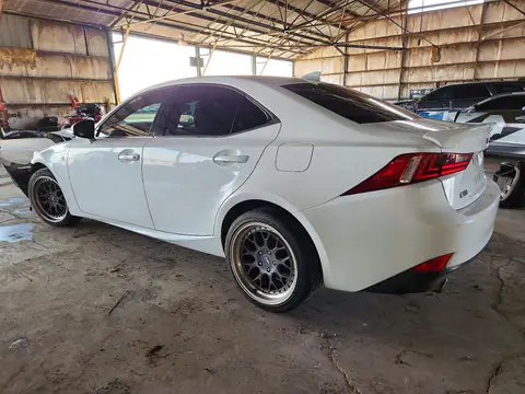 JTHBF1D29F5074200 — 2015 Lexus IS, фото 2 с аукциона Copart 14.10.2026, Передняя часть
