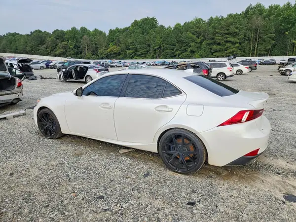 JTHCM1D22G5010656 — 2016 Lexus IS, фото 2 с аукциона Copart 07.10.2026, Пожар