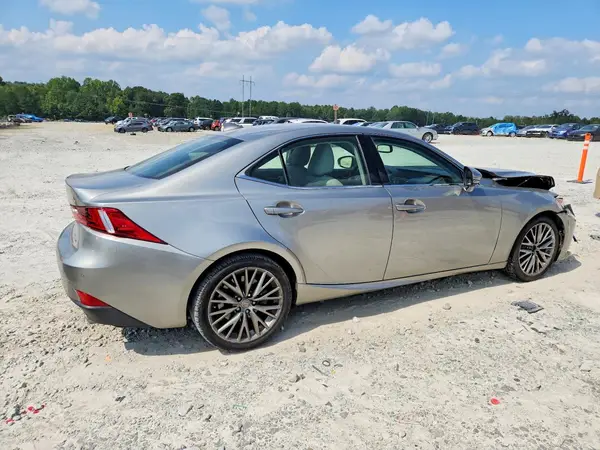 JTHBA1D29G5031315 — 2016 Lexus IS, фото 3 с аукциона Copart, Передняя часть
