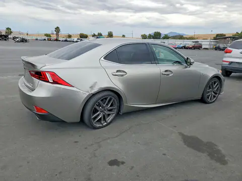 JTHBE1D28G5024649 — 2016 Lexus IS, photo 3 from Copart 30.09.2026, Undercarriage damage