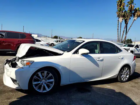 JTHBA1D28G5029944 — 2016 Lexus IS, Передняя часть (Front End), фото до ремонта