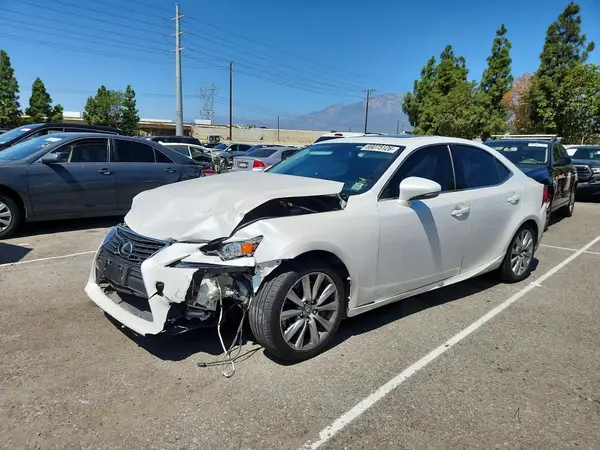 JTHBA1D28G5011251 — 2016 Lexus IS, Front end (Front End), before-repair photos
