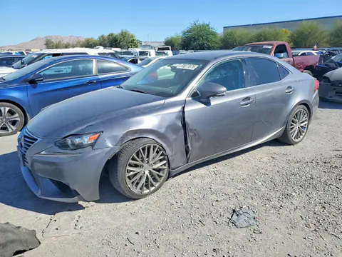 JTHBA1D23G5013330 — 2016 Lexus IS, Передняя часть (Front End), фото до ремонта
