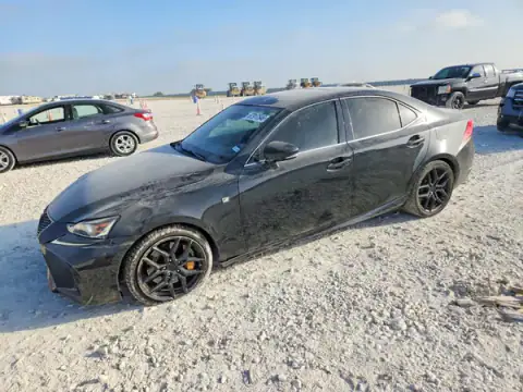 JTHBA1D20H5055780 — 2017 Lexus IS, Przód (Front End), zdjęć przed naprawą
