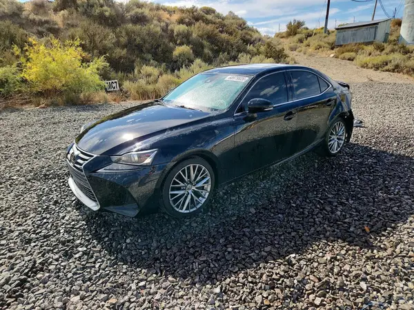 JTHBA1D22H5050466 — 2017 Lexus IS, Задняя часть (Rear End), фото до ремонта