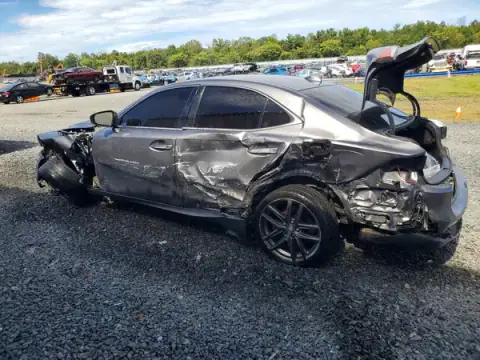JTHC81D20J5030304 — 2018 Lexus IS, zdjęcie 2 z Copart, Bok