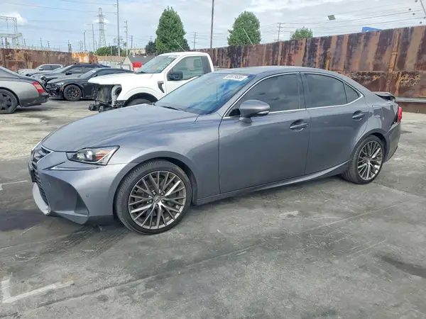 JTHBA1D22K5099643 — 2019 Lexus IS, Задняя часть (Rear End), фото до ремонта