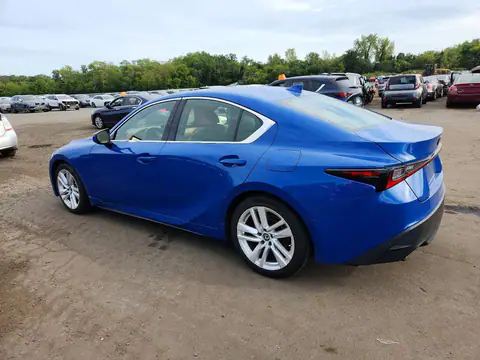 JTHA81F24M5045364 — 2021 Lexus IS, Подтопление (Water/Flood), фото до ремонта